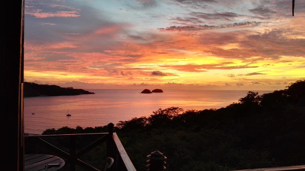 Congos Hostal Y Camping Playa Hermosa  Buitenkant foto
