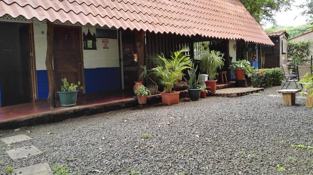 Congos Hostal Y Camping Playa Hermosa  Buitenkant foto